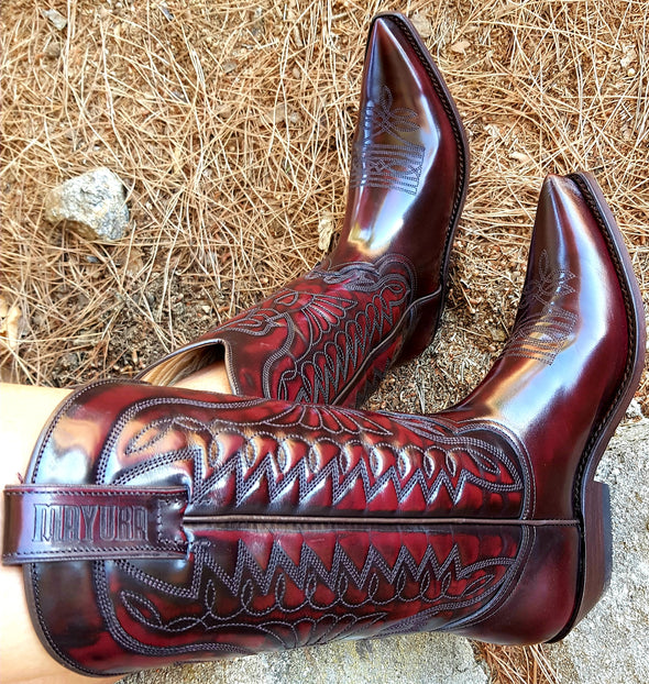Botas de mujer Cowboy en barniz brillante rojo oscuro, hechas a mano
